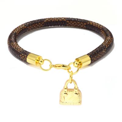 China High quality hot style new trendy snake bangle leather trim free shipping fashionable mini bangle gold plated bangle student for sale