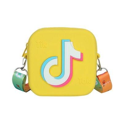 China Fashion 2022 Online Celebrities Sell Kids Cartoon Design Handbags, Kids Wallets and Cross - Body Bags for sale