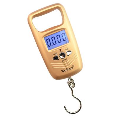 China Guangzhou wholesale weiheng 50kg 110lbs digital hanging luggage scale 129*29*30 mm for sale