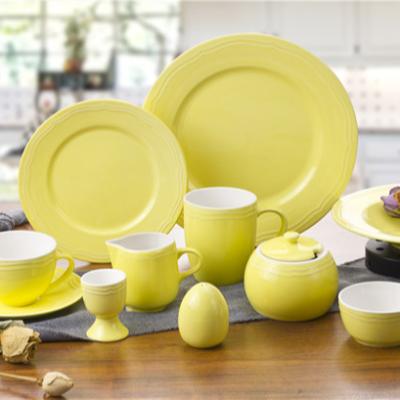 China USA Wholesale Disposable Round Embossed Ceramic Dinner Set Bone China Dinnerware Sets Luxury Dishes for sale