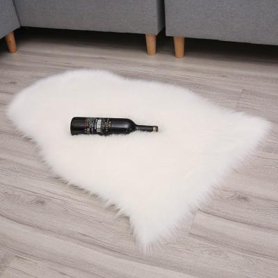 China Washable Luxury Floor Mats Kids Room Faux Fur Living Room Anti-Slip Fluffy Area Rugs for sale