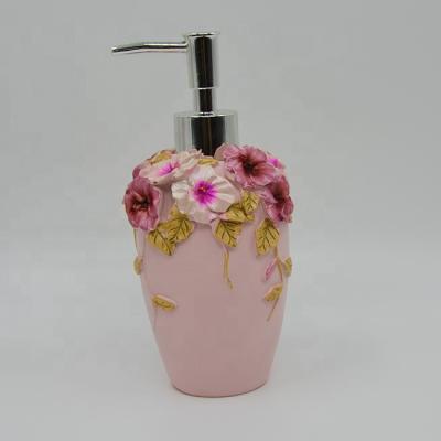 China Sustainable 300ml Polyresin Flower Hand Soap Dispenser Bathroom Set for sale