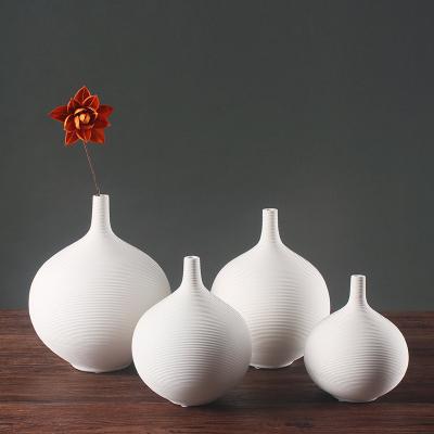 China Creative Home Vase Burning White Brushed Modern Minimalist Plain Vase Ceramic Flower Arrangement Living Room Decoration for sale