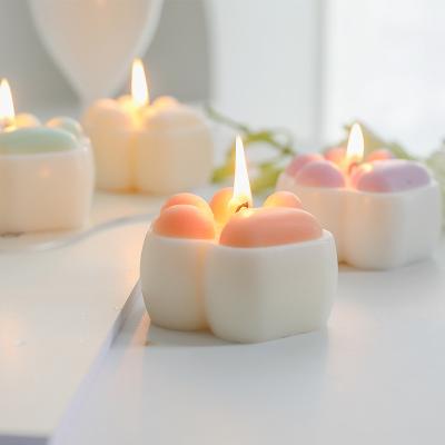 China Wholesale High Quantity New Design Paraffin Wax Eco-friendly Art Candle Cute Cat Paw Scented Candles for sale