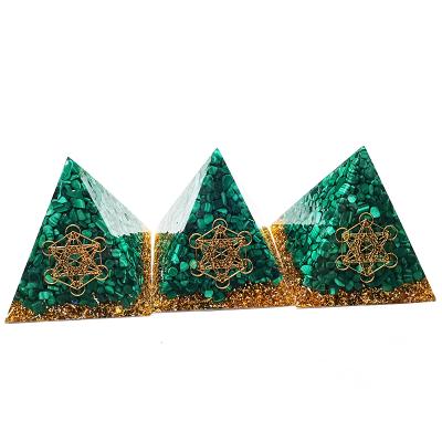 China Wholesale China Malachite Orgonite Pyramid Healing Stones Crafts Natural Crystal Reiki Malachite Orgone Pyramid For Spiritual Healing for sale