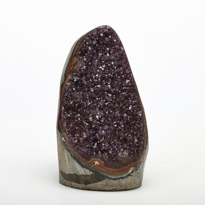 China High Quality Natural Raw Geode Gemstones Donghai Amethyst Quartz Crystal Cluster Geode Natural For Mineral Decoration for sale