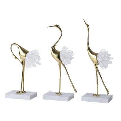 China Creative gift new Crystal Decoration Bronze Crane Gold Crystal Bird Sculpture from Donghai Scultura for sale