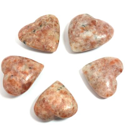 China Wholesale Europe Natural Crystal Loving Hearts Decoration For Healing Sunstone Carving Heart for sale