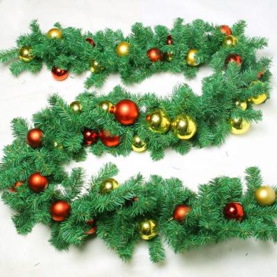 China Christmast Ornament Christmas Tree Branch Festive Christmas Garland Prelit Style with Gold and Red Christmas Ball for sale