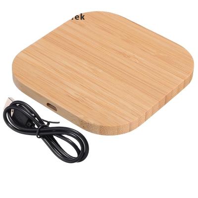 China Solar Panel Charging Radio Phone Charging Station Wooden Bamboo Wireless Charger Qi Portable Charger for sale