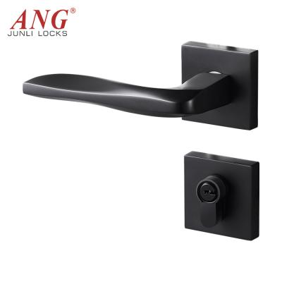 China Good Quality Durable High Security Household Interior Room Door Round Self Locking Black Door Handle Slot Lock for sale