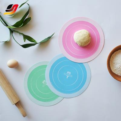 China Viable Viable Silicone Non-Stick Baking Mat with Baking Mat Measures 22.8*22.8cm for sale