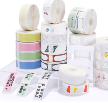 China D11 Printer Sticky Label Roll 15x50mm Gekleurde Kleverige Etiketten op een Broodje Te koop