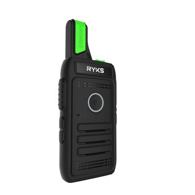 China Portable Reliable Durable Good Price Of Good Quality Wireless Digital Black Charging Walkie Talkie Two-Way Radio for sale