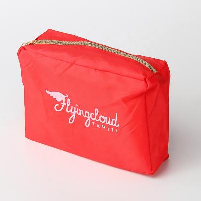 China Fashion Customized Packaging Waterproof Fabric Bags Beach Zipper Bag With Gold Zipper for sale