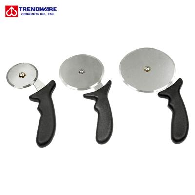 China Sustainable Stainless Steel Wheel Pizza Cutter With Ergonomic Plastic Handle for sale