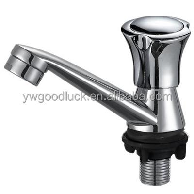 China China Modern Sanitary Ware Factory Stainless Steel Bathtub Basin Zinc Alloy Water Faucets for sale