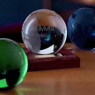 China Colorful Paperweight Crystal Ball Paperweight For Souvenir Gift Table Decor Customized Crystal Ball Paperweight For Home Hotel Room for sale