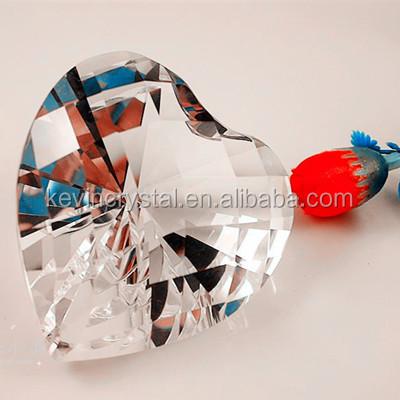 China Europe Clear Heart Diamond High Quality Crystal Diamond With Base for sale