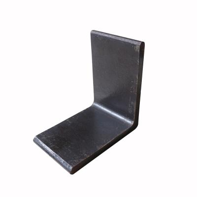 China Factory Direct Supply Steel Slotted Angle Angle Structural Steel 20*2-200*20 Silver Line for sale