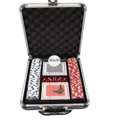 China 100pcs 11.5g Clay Dice Poker Chip Set With Aluminum Case for sale