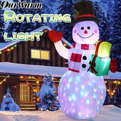 China Ourwarm Wholesale 5ft Home Outdoor Decoration LED Lights Inflatable USA Christmas Snowman for sale