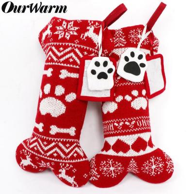 China Christmas Decor 2020 New Style Navidad Decoration Personalized Red and White Striped Dog Knit Bumps Christmas Stockings for Christmas Decor for sale