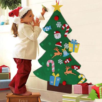 China Felt Cloth New Year Kid's Toy Xmas Gifts Wall Christmas Decoration DIY Felt Christmas Tree With 26PCS Ornament for sale