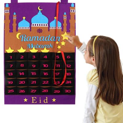 China Muslim Festival Decoration OurWarm Balram Party Decor Supplies Eid Mubarak Countdown Felt DIY Ramadan Calendar Pocket Castle For Kids for sale