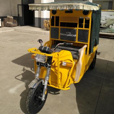 中国 Battery Operated Passenger Auto Rickshaw For India Rear Drum Brake 販売のため