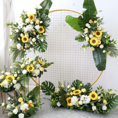 China Hand-made banana leaf forest wedding simulation flower ball row flower wall hanging arch decoration landing tropical flower lovers for sale