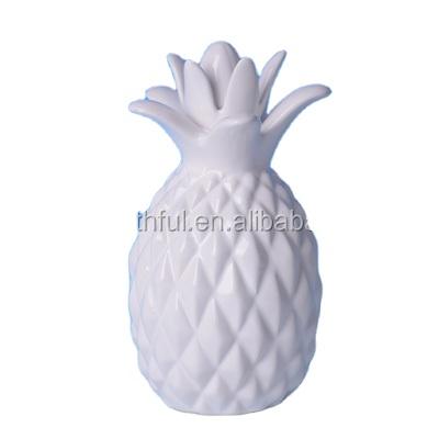 China Art Decor 2019 wholesale high quality ceramic pineapple for sale