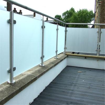 China Hotel DAIYA Deck Railing With Steel Post Frosted Glass Clear Glass Option for sale