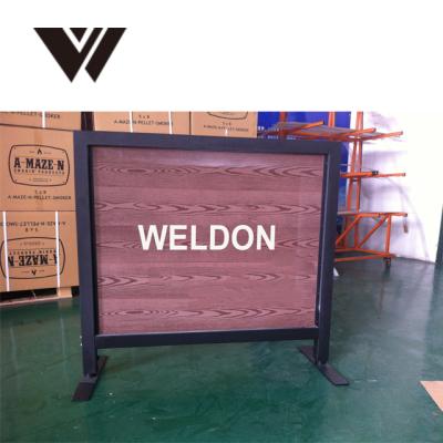 China Square Slik-printing Logo Advertising 2m Tube Cafe Outdoor Barriers With Wooden Board for sale