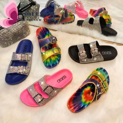 China CUSHIONING Soulmate Flat Women Beach New Summer Plus Size Rhinestones Luxury Slides Freeze Bling Diamond Sandals Home Women Rivet Flat Slide for sale