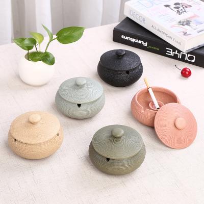 China Morden Household Creative High-grade Ceramic Ashtray Chinese Replenishment Ancient Ways Large With Cover Decoration Ashtray Can Customize L for sale