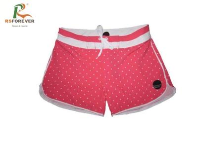 Cina Shorts del bordo delle donne rosa leggere con la lunghezza piana di short della gamba della fessura della cintura in vendita