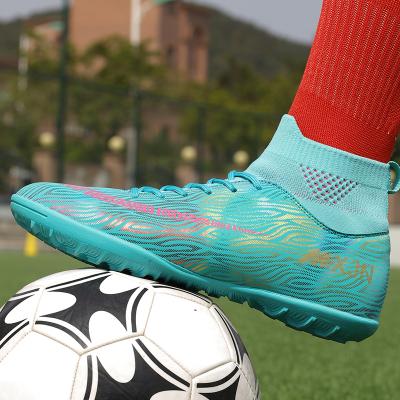 China Custom Rubber Mens Soccer High Ankle Soccer Shoes Soft Bottom Women Men Soccer Shoes Booties Non-slip Shoes Training for sale