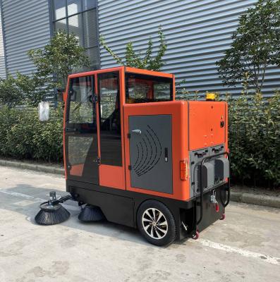 China Outdoor Hotels Driveway Dust Cleaner Machine Sweeper Electric Tricycle Road Sweeper With Fully Enclosed Cab for sale