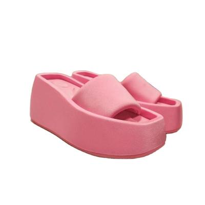 China Fashion Trend Women Brand Designer Slippers Beach Outdoor Summer High Heel Satin Platform Slippers Casual Shoes Peep Toe Slip On Slides New for sale