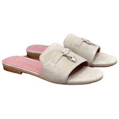 China Women's Round Toe Sandals Flat Casual Shoes Outdoor Luxury Brand Suede Mules Lp Slippers Women Summer Fashion Trend Walking Shoes for sale