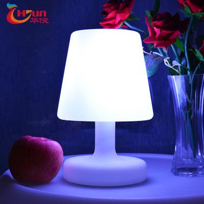 China Modern Fashionable Mini Size Battery Glow Led Desk Lamp For Hotel for sale