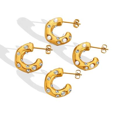 China 2022 FASHIONABLE Titanium Steel Gold Plated Imitation Pearl Zircon Inlaid C-Shaped Earrings for sale