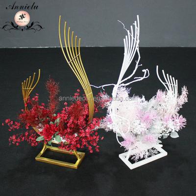 China ANNIELU Design Durable Special Metal Table Centerpiece Elegant Peacock Flower Stand Holders Wedding Home Decor Flower Stand for sale