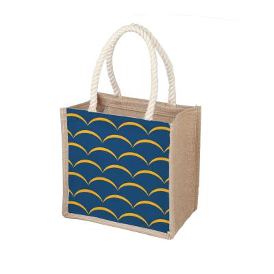 China Handled Customize Burlap Bag Tote Jute Beach Promotional Reusable Eco Friendly Shopping Tote Bag for sale