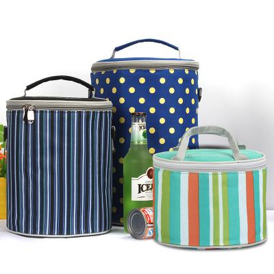 China Insulated Round Lunch Box Bag Laminated Large Insulation Lunch Bag Promotional Outdoor Picnic Ice Cooler Bag for sale