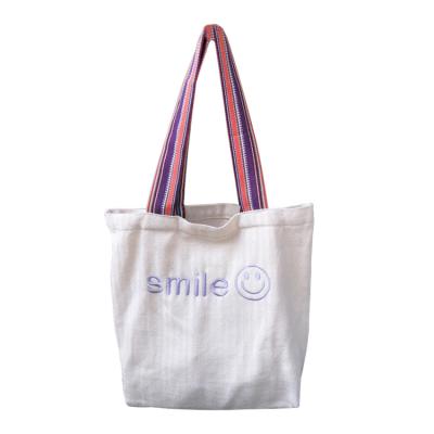 China Custom Handled Logo Embroidery Natural Canvas Cotton Tote Bag With Pocket for sale