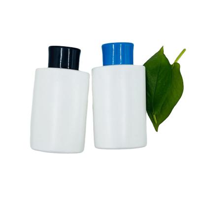 China 150ml Shape Plastic PE Tip Plug Squeeze Sunscreen Bottle Cosmetic Flat Body Lotion Bottle for sale