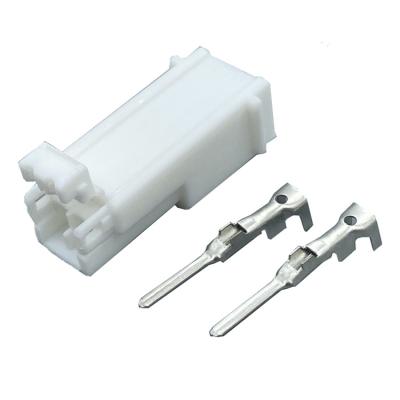 China TE 2 Terminal 070 White Car Connector Male Automotive Multilock Wiring Connector For Automobile 174460-1 for sale