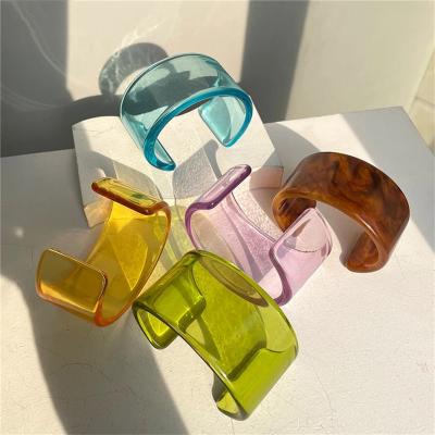 China Chain Link Bracelet Fashion Bracelet Cellulose Acetate Cuff Bangle Resin Colored Transparent Wide Acrylic Bangle for sale